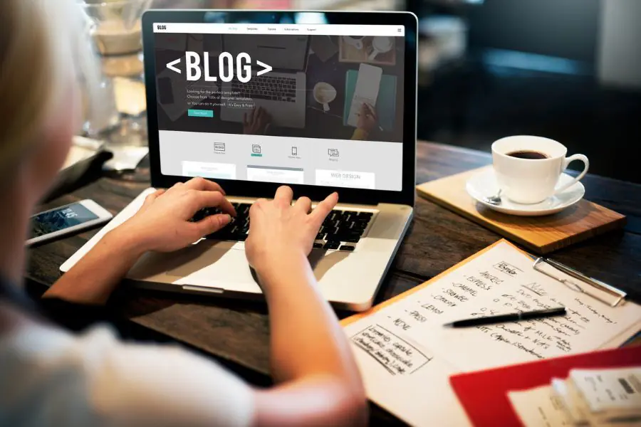 Earn ₹50000 per month blogging